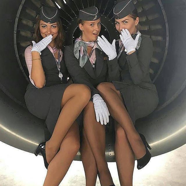 Привлекательная эротика с милыми стюардессами