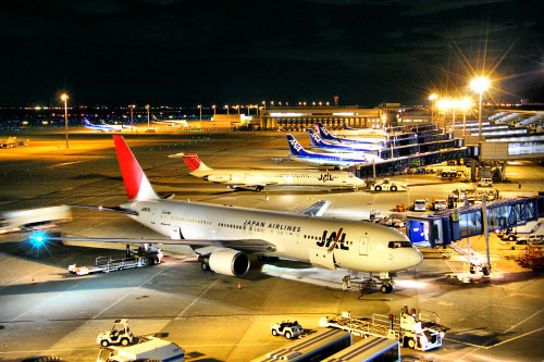 Airport/airplane image